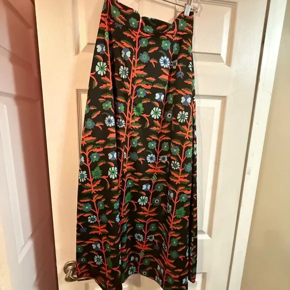 Vibrant Floral A-Line Skirt - Picture 4 of 4